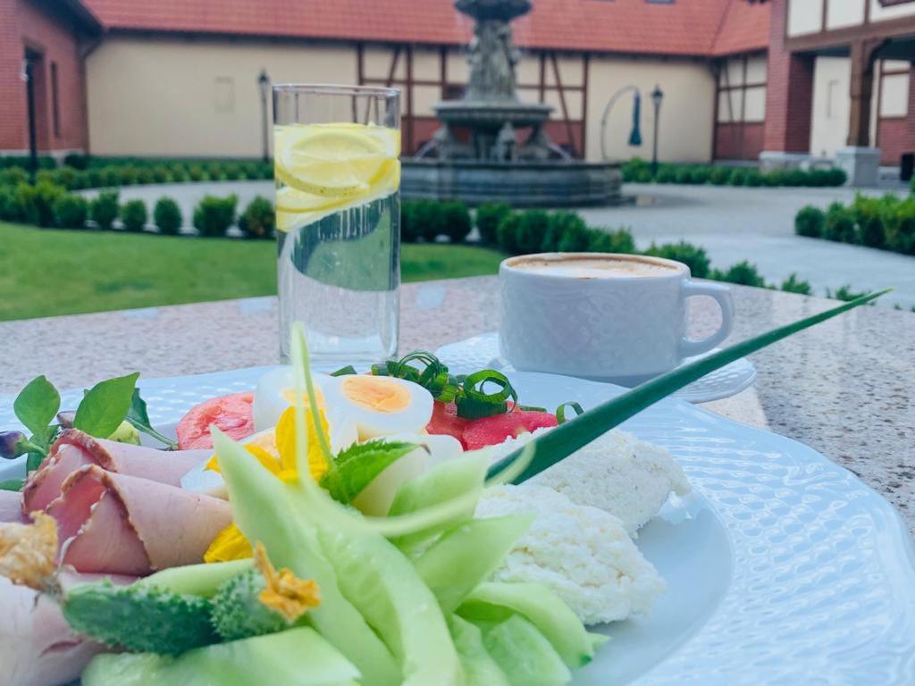 Hotel Palac Poledno Екстер'єр фото