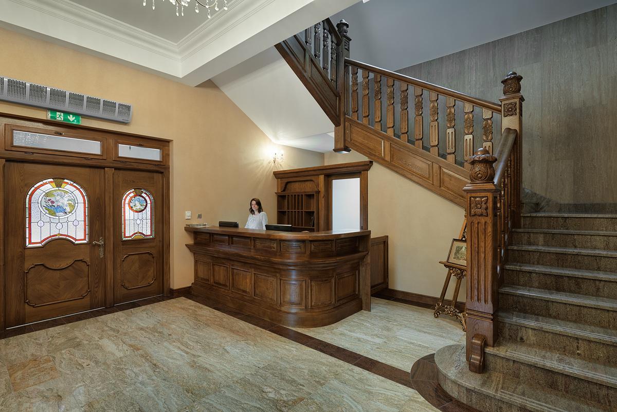 Hotel Palac Poledno Екстер'єр фото