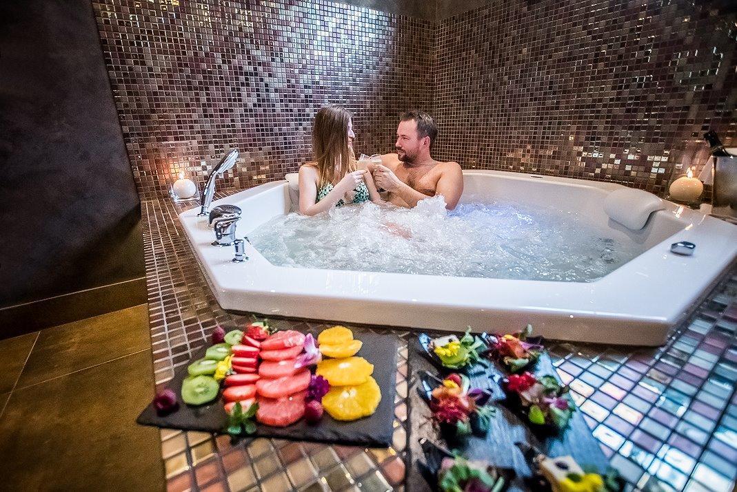 Hotel Palac Poledno Екстер'єр фото