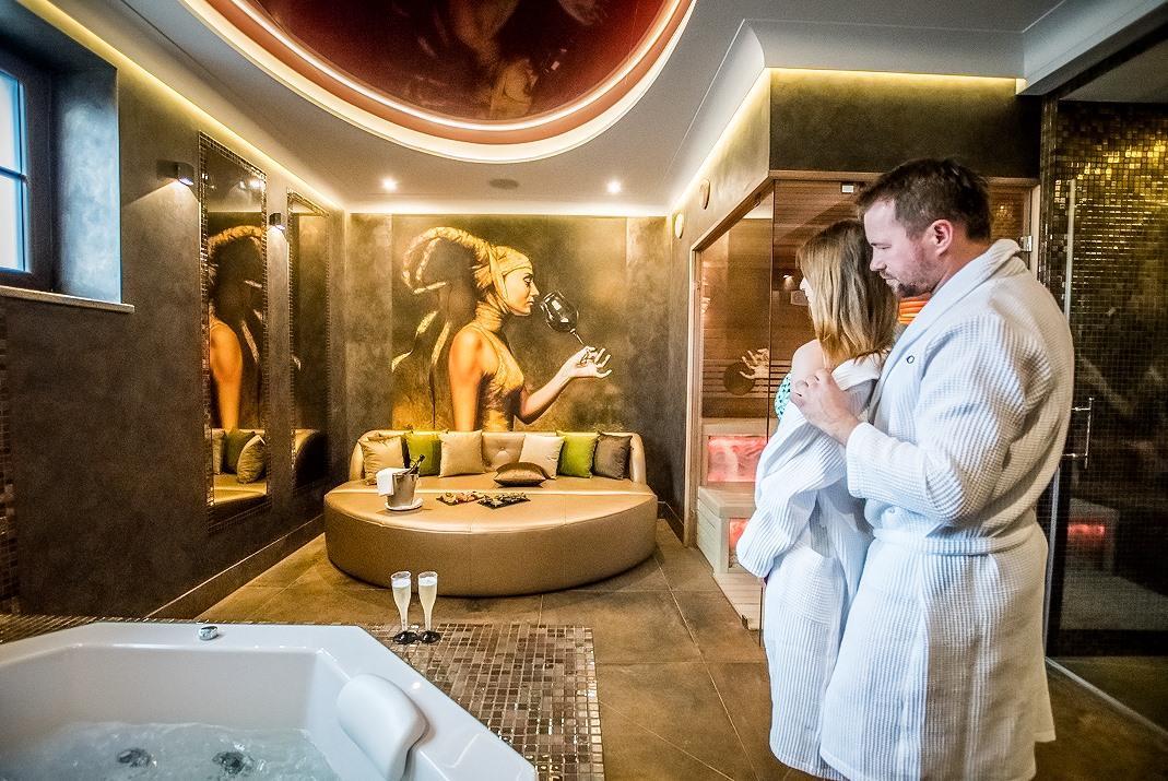 Hotel Palac Poledno Екстер'єр фото